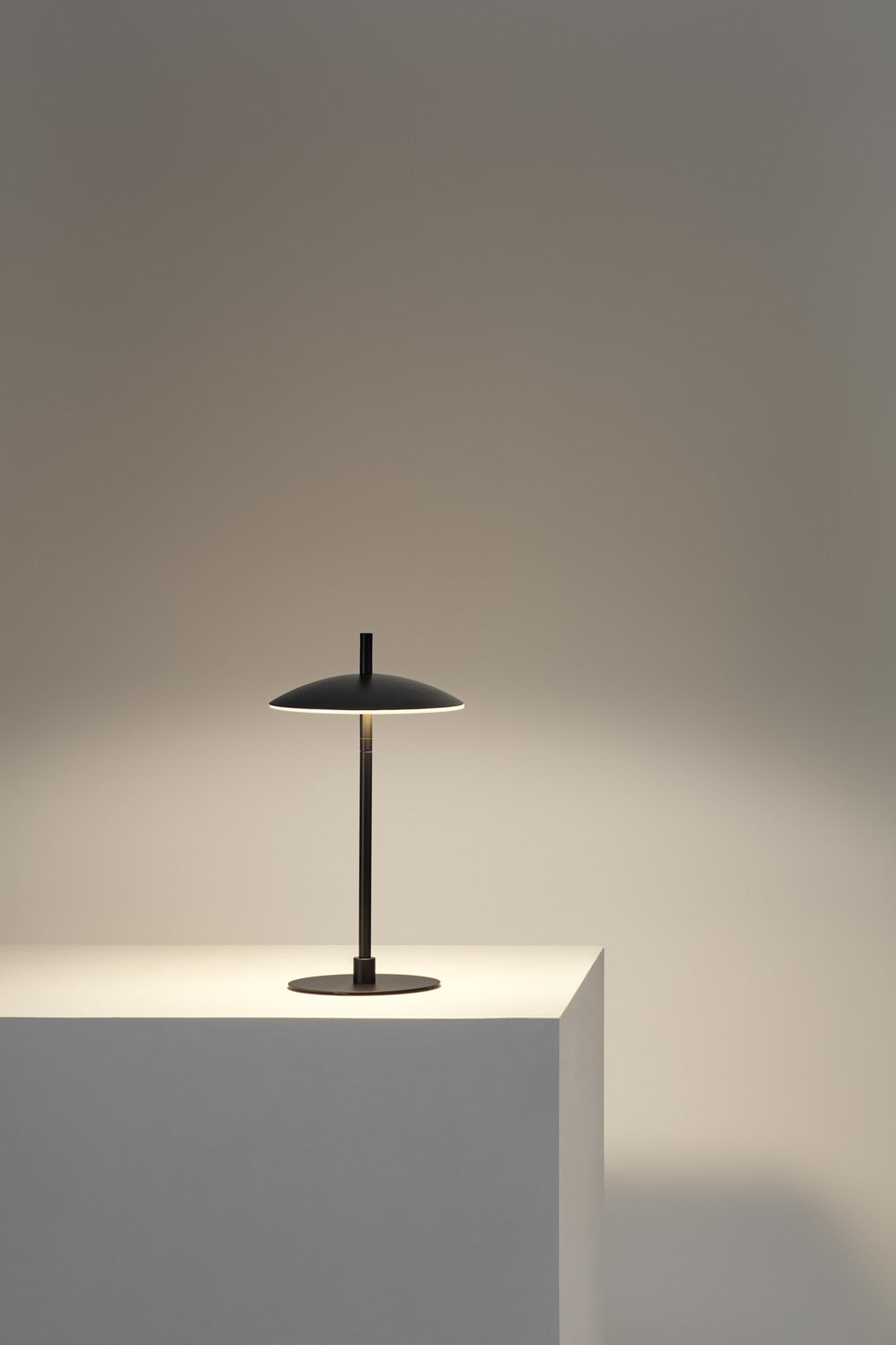 SEMISPHERE TL Table lamp